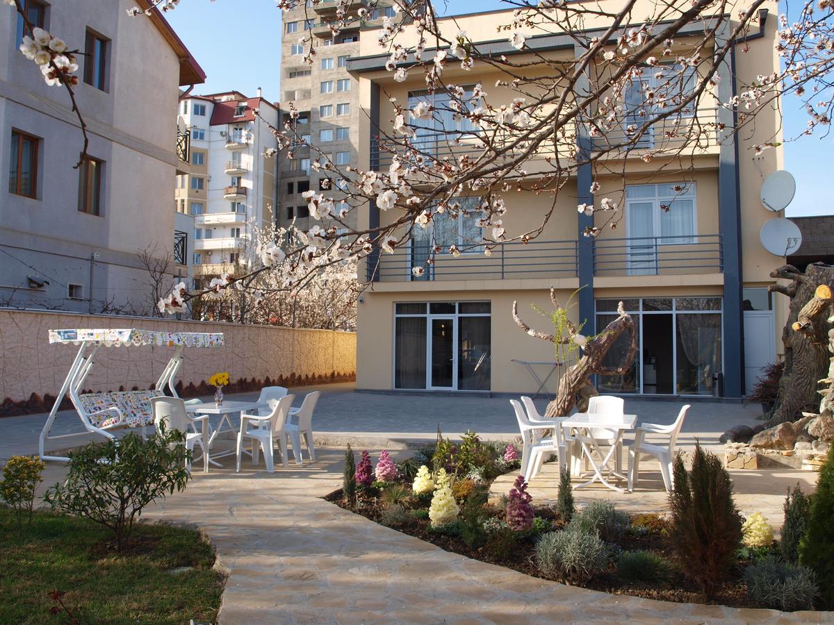 Hotel Liel Tbilisi Esterno foto