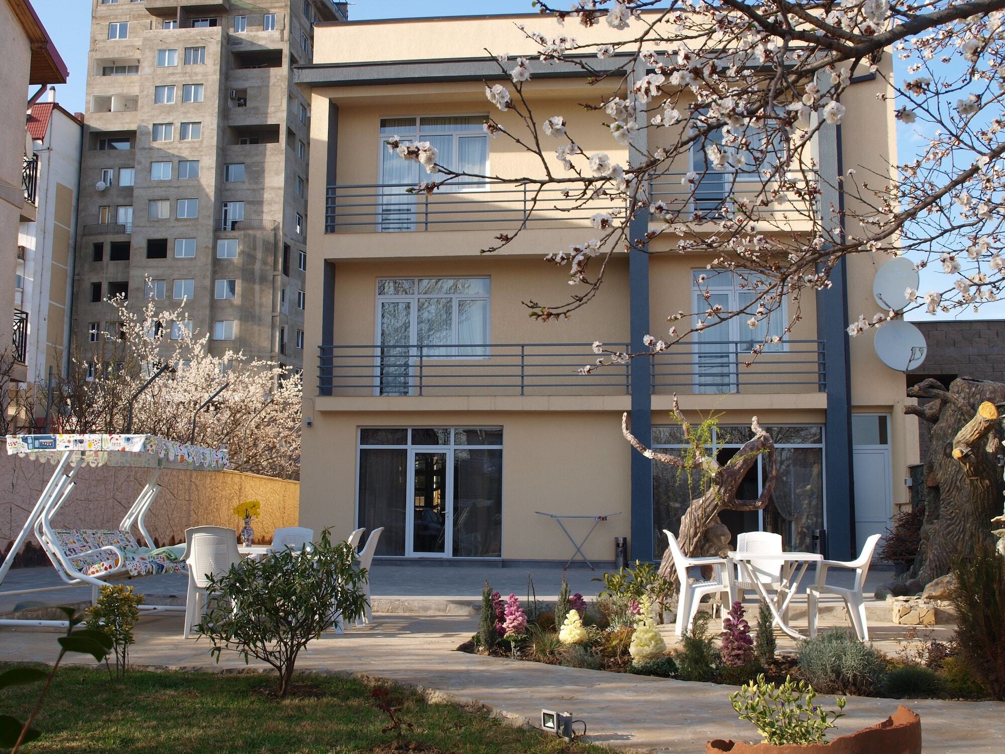Hotel Liel Tbilisi Esterno foto